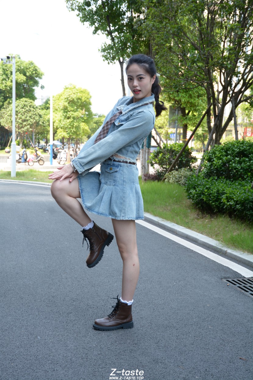 百合女友 025冰糖~《牛仔女孩》酷酷的我身穿一套牛仔装想策马奔腾了！（无水印珍藏版）