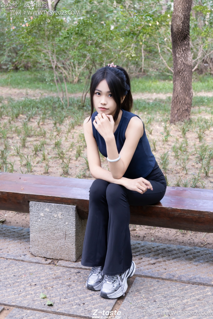 甜予摄影 264期：茉莉-运动鞋、白棉袜、裸足（特写版）